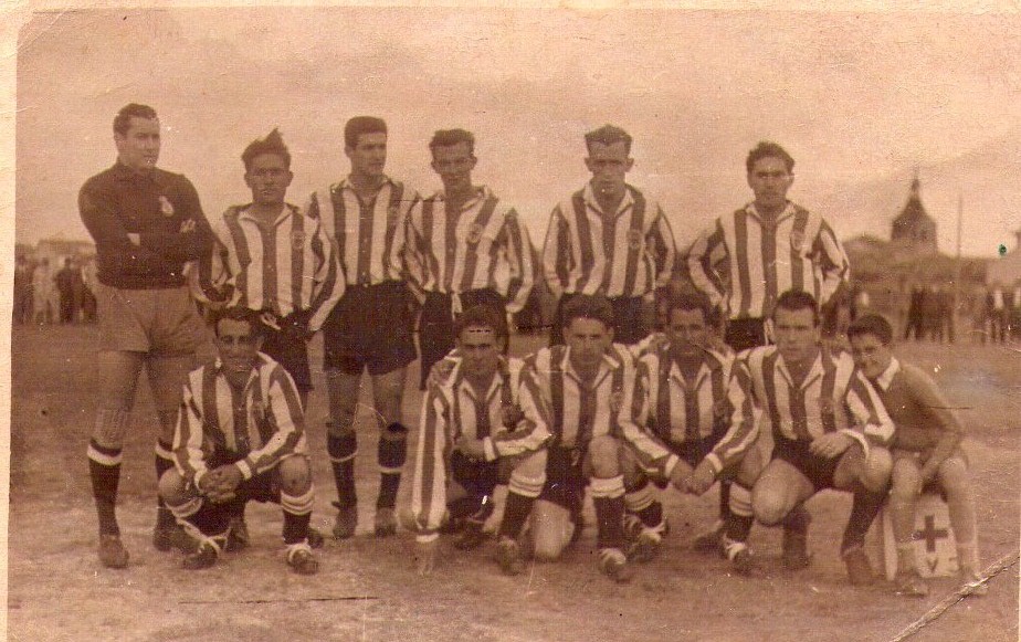 Club Atletico Paramés en 1956. Enviada por Victor Franco de Paz