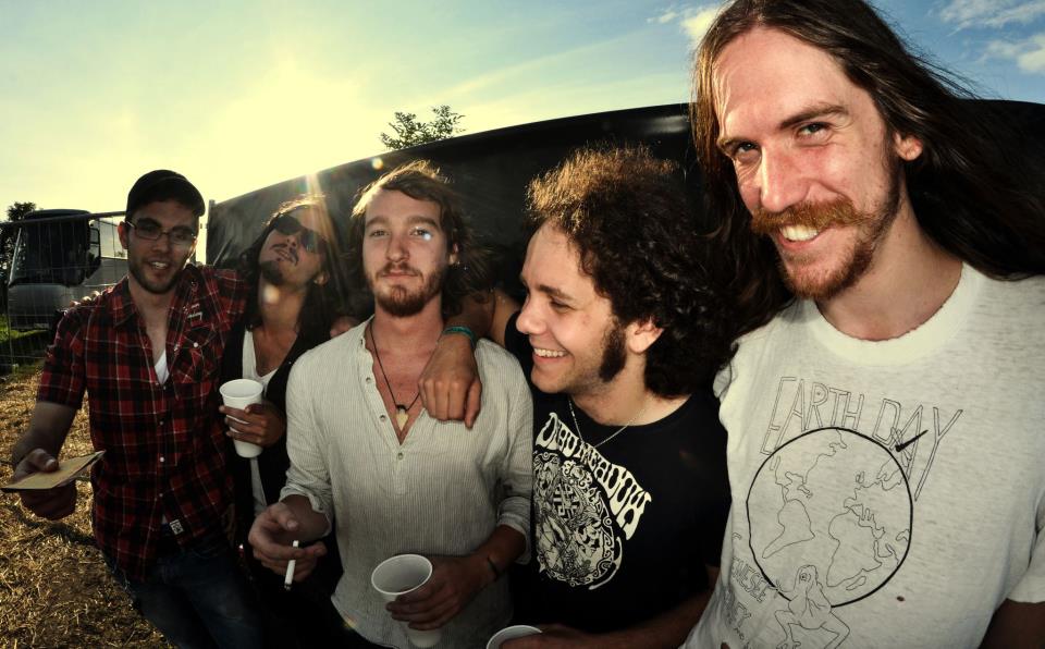 Von dutch наклейки. The flying eyes - lowlands (2013). глаз лого. Flying eye. Flying eye.