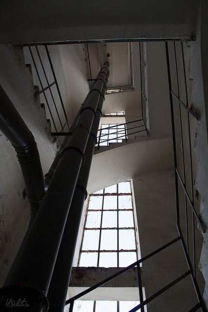 Escaleras de la torre del Silo. Foto de Mario Pellitero